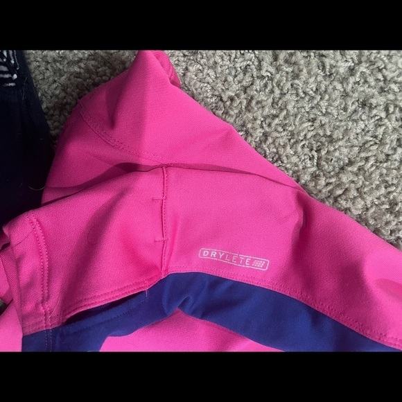 Saucony Quarter Zip Workout Pullover - Picture 5 of 6
